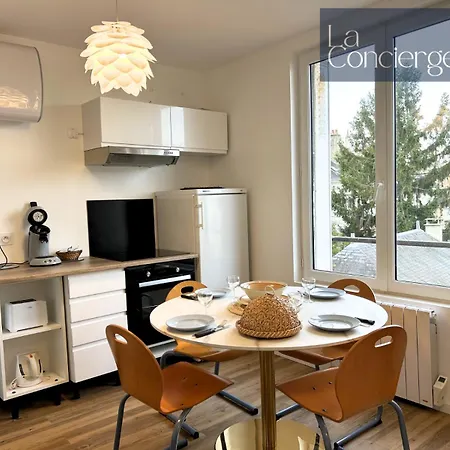 Le Passage Poitevin-poitiers-laconciergerie Poitiers