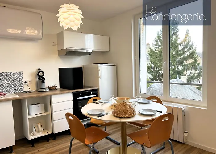 Le Passage Poitevin-poitiers-laconciergerie Poitiers